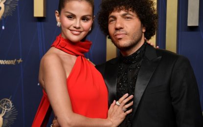 Se casaron Selena Gomez y Benny Blanco: todo sobre su historia de amor y su boda soñada en California