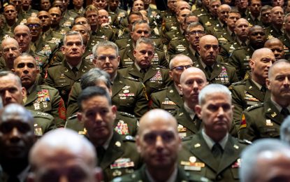 Trump y el uso de las fuerzas armadas para implementar su agenda política