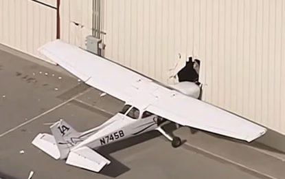 Robó un avión, no pudo hacerlo despegar y se estrelló: investigan el incidente en un aeropuerto de Los Ángeles