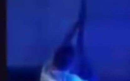 Un policía de Cañuelas se filmó disparando al aire con una escopeta en Navidad: fue desafectado