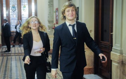 La novia de Iñaki Gutiérrez chocó contra un poste y dio positivo en alcoholemia: no tiene registro