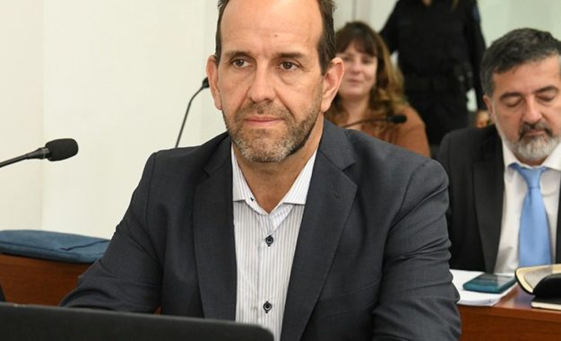 Luego de 20 años, condenaron a 5 años de prisión al ex presidente del Banco General de Negocios Carlos Rohm por el desvío de fondos