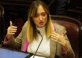 Fernández Sagasti presentó un proyecto para que las senadoras embarazadas puedan  sesionar y votar de forma remota