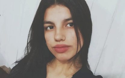 «Todos se comieron el verso del suicidio»: investigan si un chico de 16 años mató a una compañera por encargo