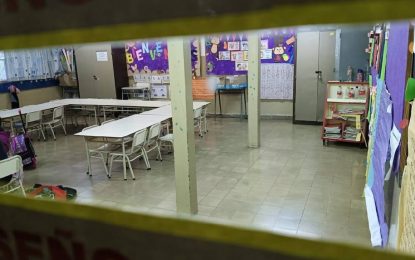 Córdoba: una nena de primer grado llevó un arma a la escuela escondida en la mochila