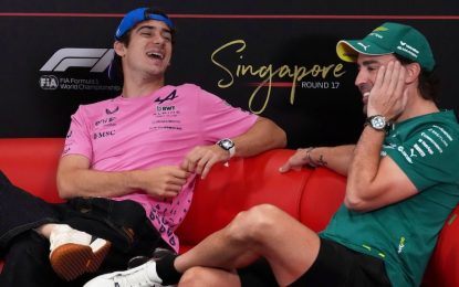 El divertido cruce entre Colapinto y Alonso en la conferencia de prensa del GP de Singapur