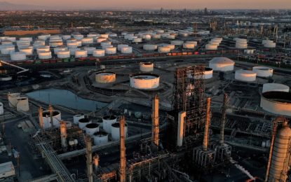 El petróleo superó los US$115 por barril y tocó su valor más alto en seis meses