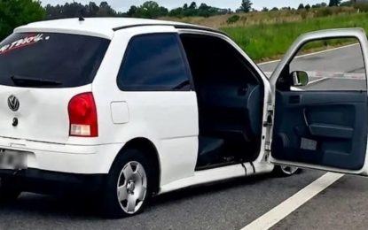 Desafectaron a dos policías tras una persecución en Arrecifes que terminó con dos jóvenes heridas de bala