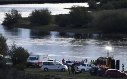 Buscan a dos hermanos de 10 y 12 años que fueron arrastrados por la corriente del río Gallegos