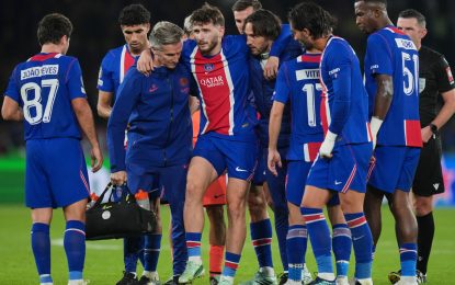Golpe para el PSG: Kvaratskhelia se rompió los ligamentos cruzados y se pierde la temporada