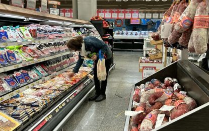La carne y las bebidas empujan los alimentos en el arranque de octubre y presionan sobre la inflación
