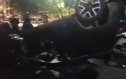 Flores: una conductora alcoholizada chocó dos autos, volcó y atropelló a tres personas